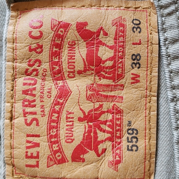 LEVI'S 559 Relaxed Straight Khaki Olive color 38W x 30L EUC - Picture 2 of 6